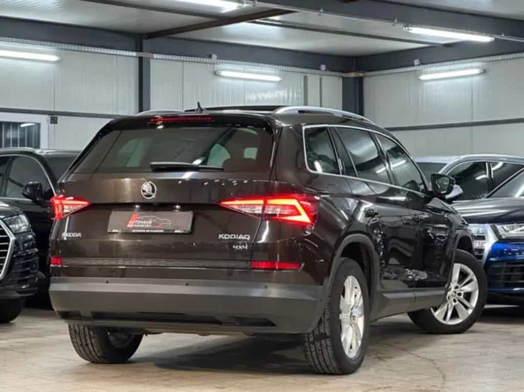 Skoda Kodiaq Style 4x4 GREENTEC*FMLY*PANO*CPLY*AHK*360 06/2018-photo-24