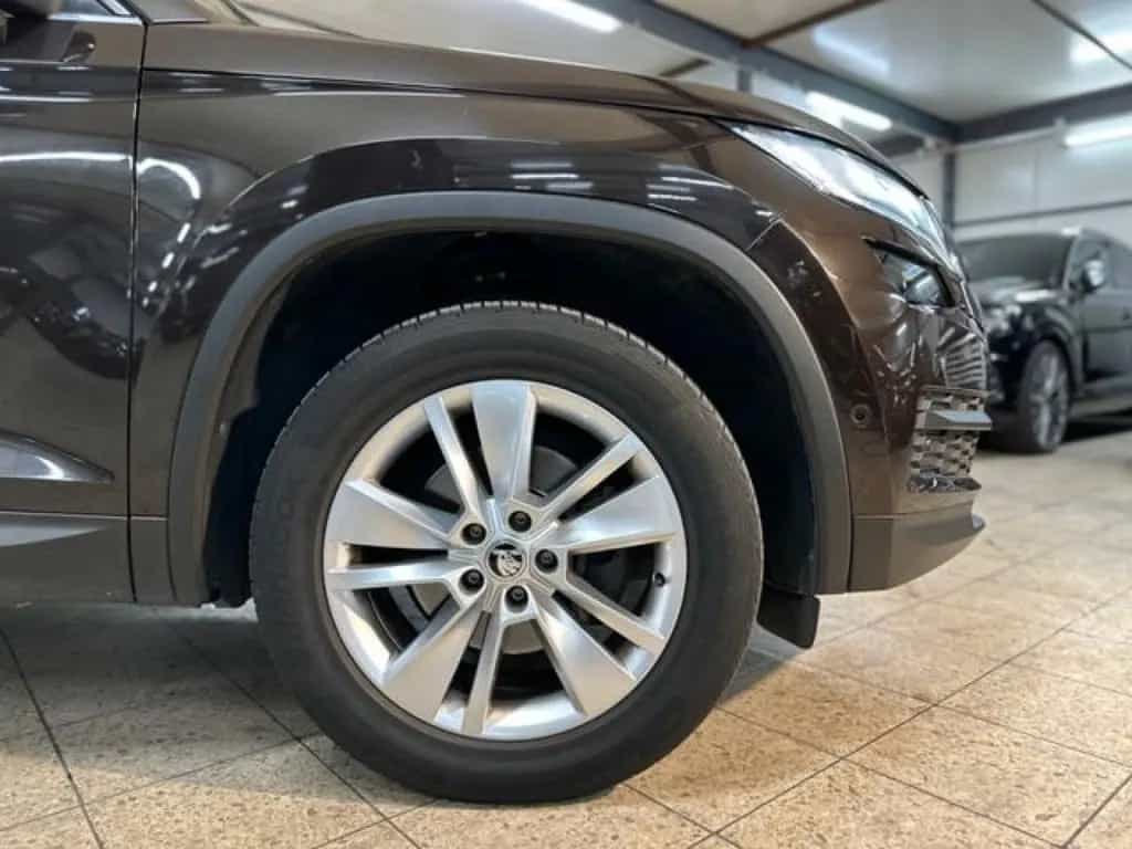 Skoda Kodiaq Style 4x4 GREENTEC*FMLY*PANO*CPLY*AHK*360 06/2018-photo-27