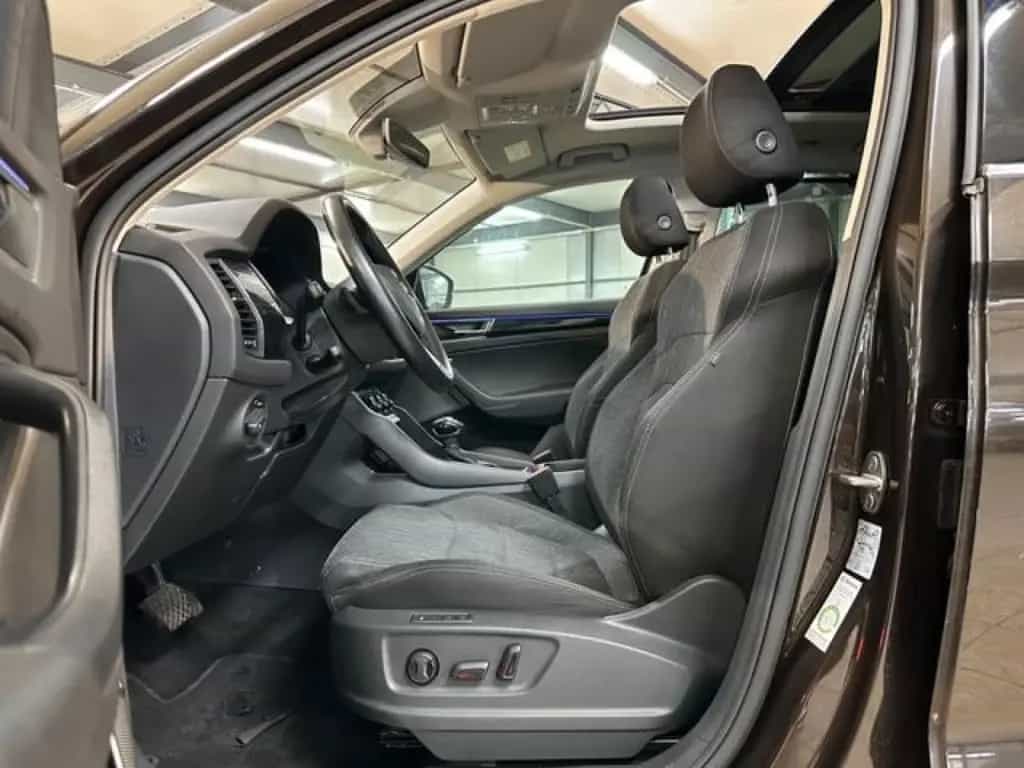 Skoda Kodiaq Style 4x4 GREENTEC*FMLY*PANO*CPLY*AHK*360 06/2018-photo-7