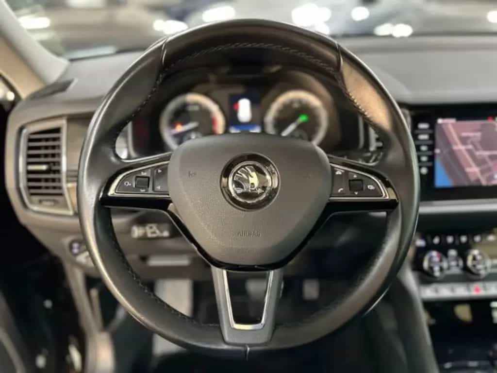 Skoda Kodiaq Style 4x4 GREENTEC*FMLY*PANO*CPLY*AHK*360 06/2018-photo-9