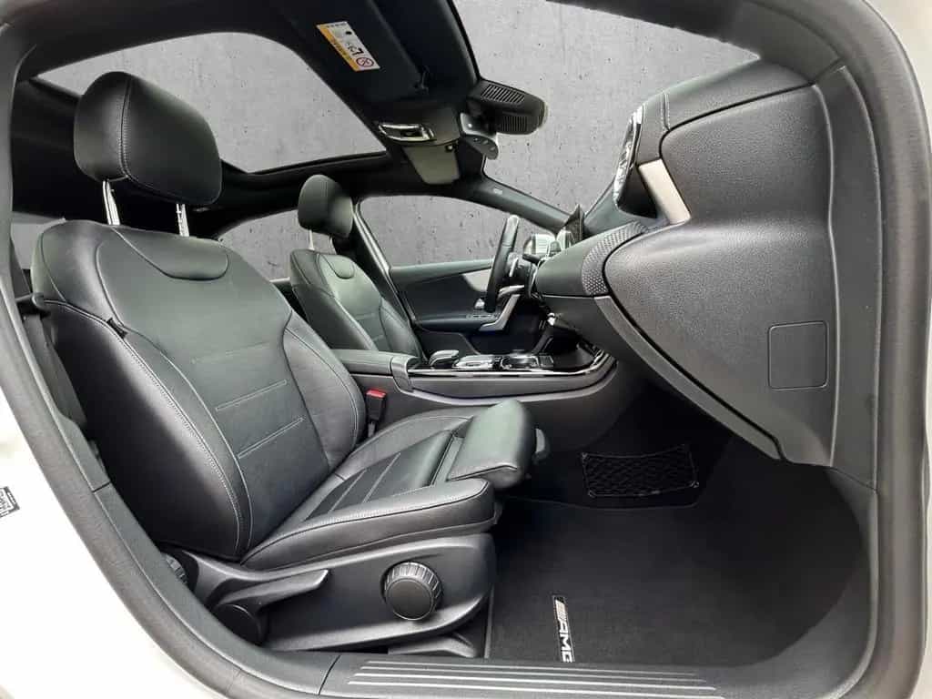 Mercedes-Benz A 200 AMG Line DCT LED Wide Pano RFK Ambiente 08/2019-photo-15