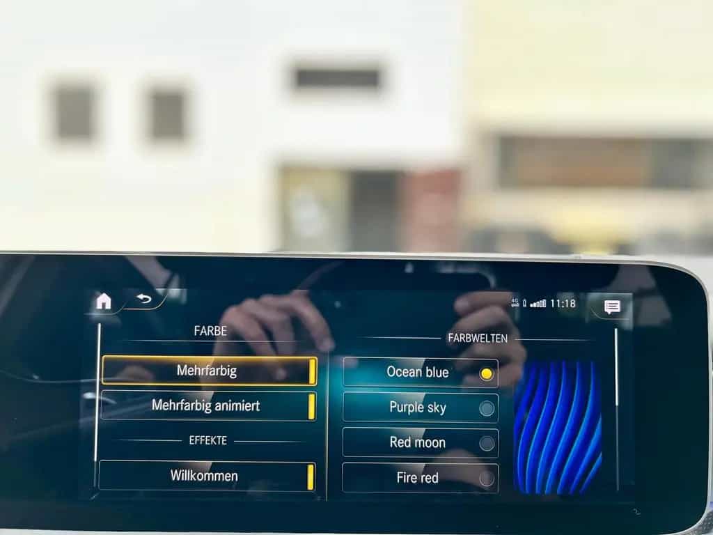 Mercedes-Benz A 200 AMG Line DCT LED Wide Pano RFK Ambiente 08/2019-photo-25