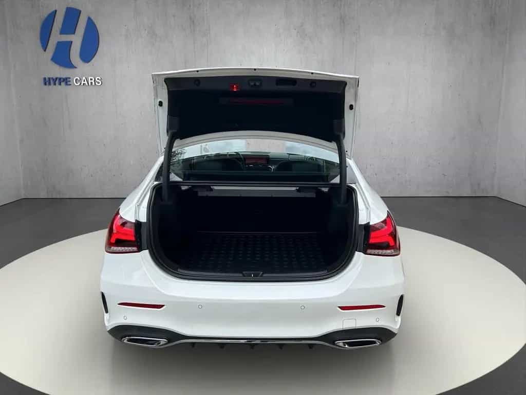 Mercedes-Benz A 200 AMG Line DCT LED Wide Pano RFK Ambiente 08/2019-photo-29