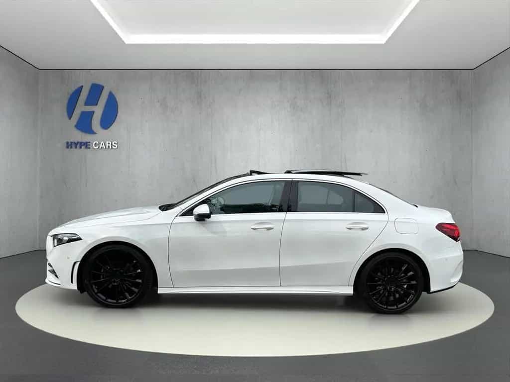 Mercedes-Benz A 200 AMG Line DCT LED Wide Pano RFK Ambiente 08/2019-photo-5