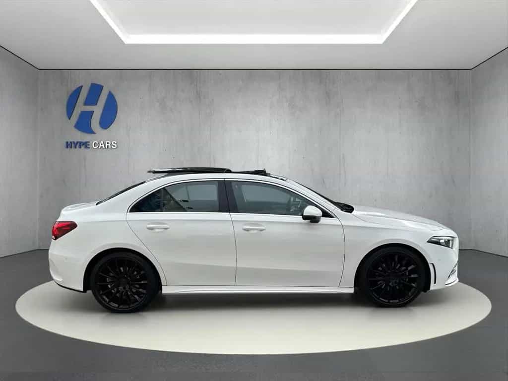 Mercedes-Benz A 200 AMG Line DCT LED Wide Pano RFK Ambiente 08/2019-photo-6