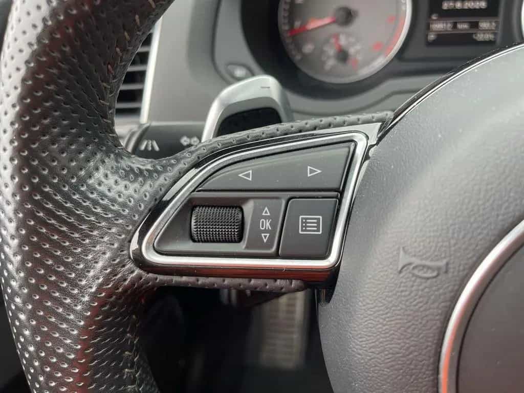 Audi RSQ3 RS Q3 2.5 20V TFSI DSG quattro LED NAVI BOSE 02/2016-photo-21
