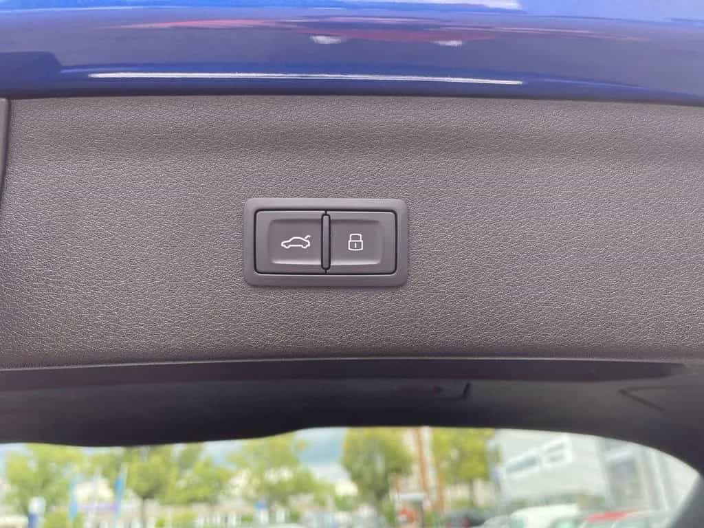 Audi RSQ3 RS Q3 2.5 20V TFSI DSG quattro LED NAVI BOSE 02/2016-photo-38