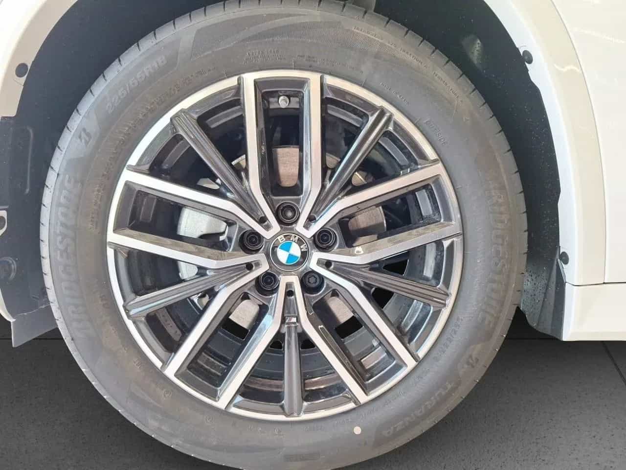 BMW X1 null-photo-16