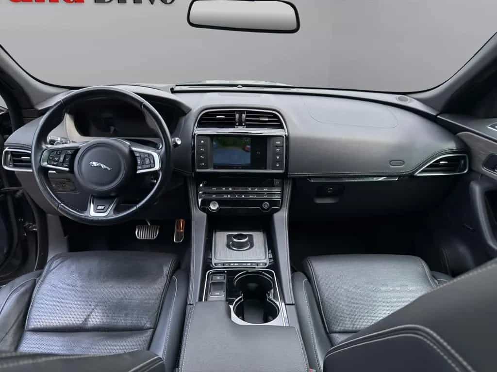 Jaguar F-Pace S/AWD/ PANO/LEDER/HuD/LED/LM-22/TV/KAMERA 07/2017-photo-11