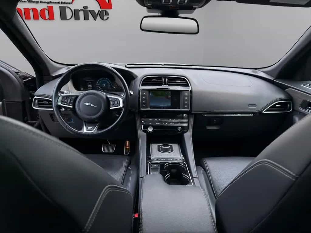 Jaguar F-Pace S/AWD/ PANO/LEDER/HuD/LED/LM-22/TV/KAMERA 07/2017-photo-13
