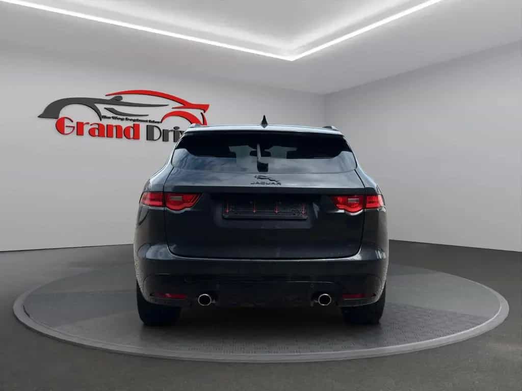 Jaguar F-Pace S/AWD/ PANO/LEDER/HuD/LED/LM-22/TV/KAMERA 07/2017-photo-5