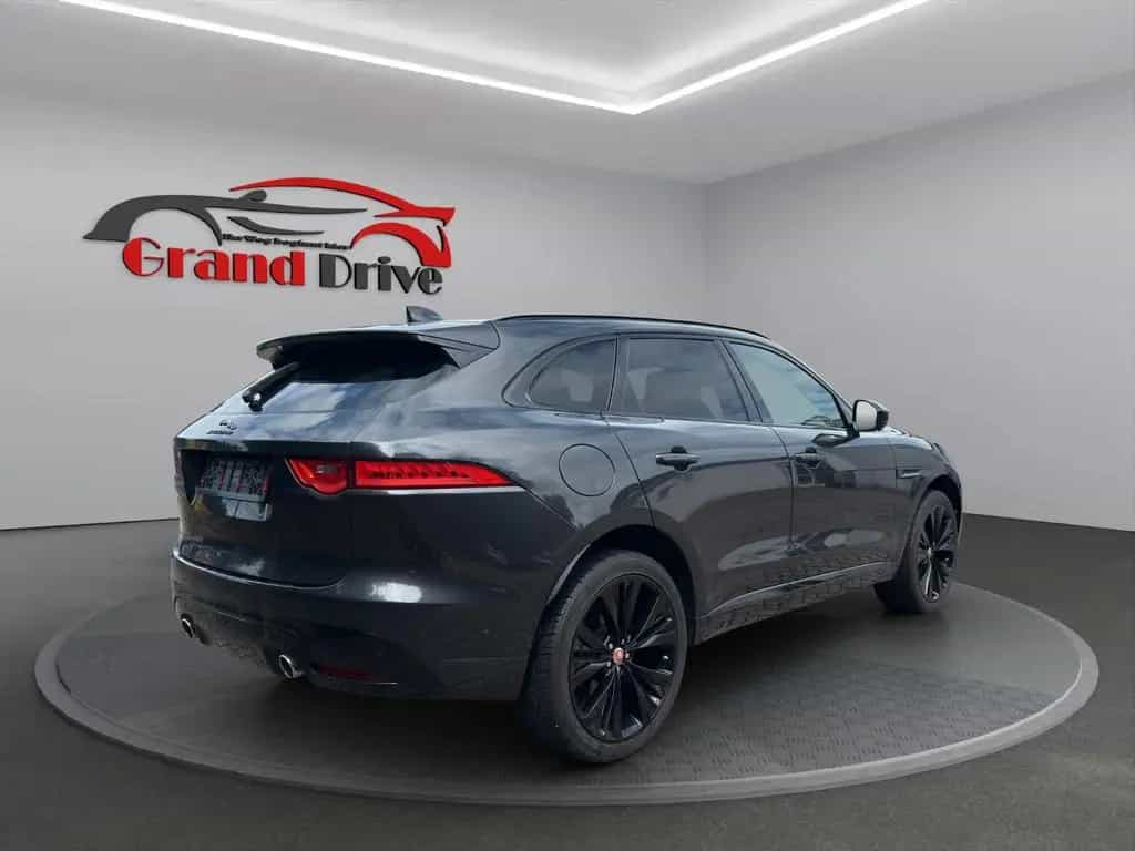 Jaguar F-Pace S/AWD/ PANO/LEDER/HuD/LED/LM-22/TV/KAMERA 07/2017-photo-6