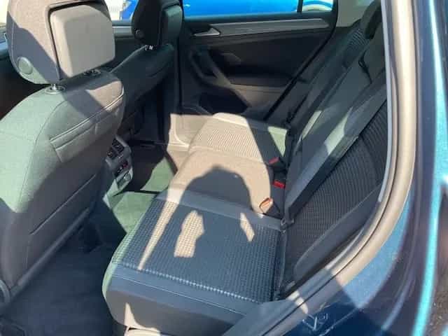 Volkswagen Tiguan 02/2022-photo-11