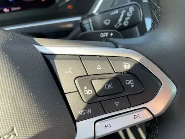 Volkswagen Tiguan 02/2022-photo-14
