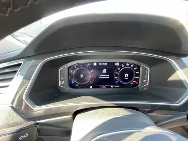 Volkswagen Tiguan 02/2022-photo-16