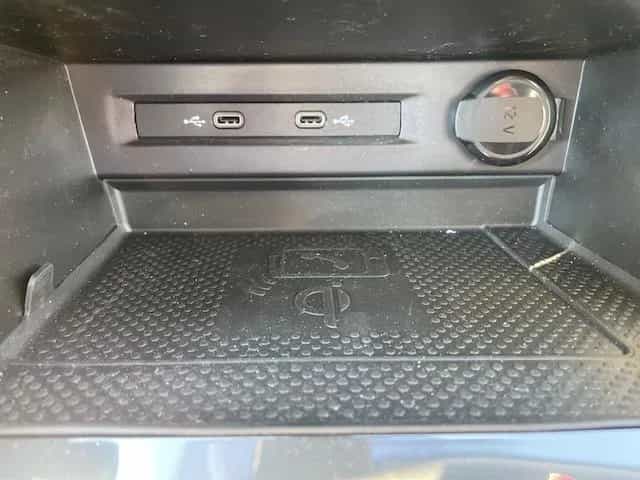 Volkswagen Tiguan 02/2022-photo-19
