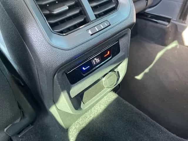Volkswagen Tiguan 02/2022-photo-20