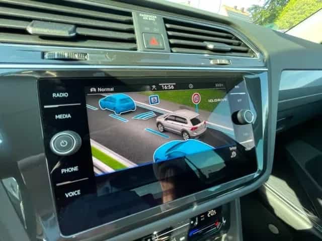 Volkswagen Tiguan 02/2022-photo-25