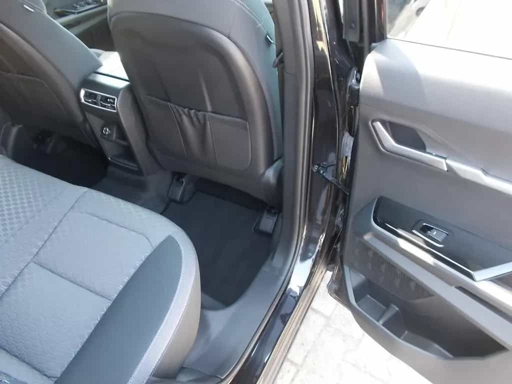 Ssangyong Torres Road, Klimaautom., Alu 17", Kamera, LED 06/2025-photo-28