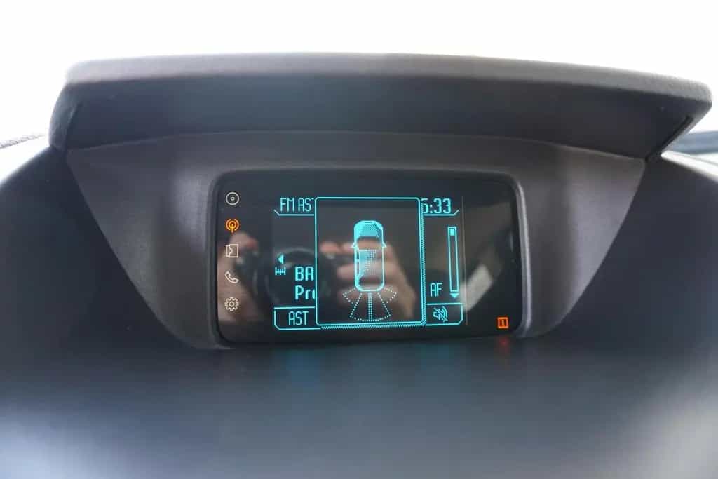 Ford EcoSport 1.0 EcoBoost PDC SHZ Freisprech ALU 06/2015-photo-9