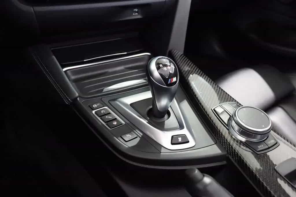 BMW M4 10/2018-photo-19