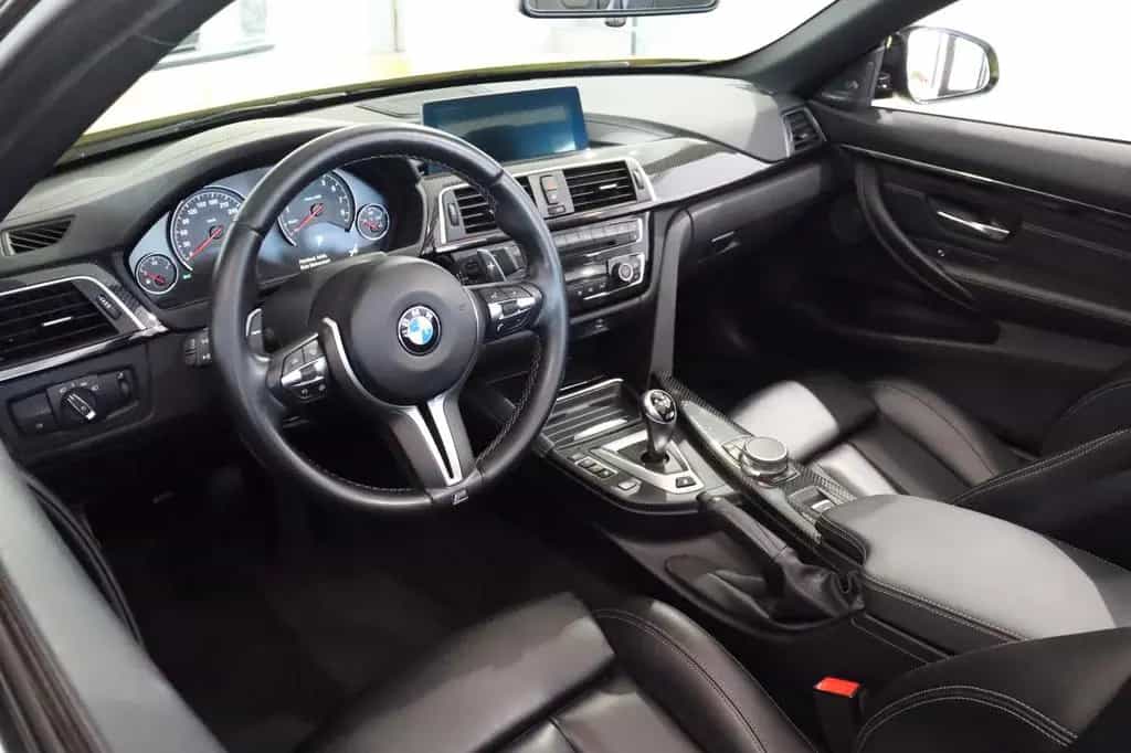 BMW M4 10/2018-photo-23