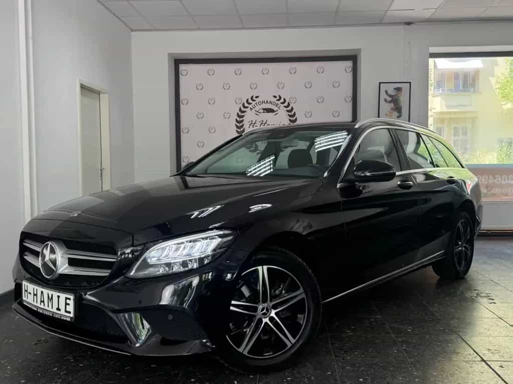 Mercedes-Benz C 200 T-MODELL  AUTO NAVI CAM LEDER T-WINKEL 8-F 01/2020-photo-0