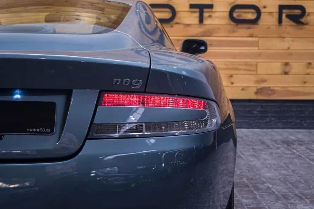 Aston Martin DB9 6.0 Touchtronic 04/2009-photo-9