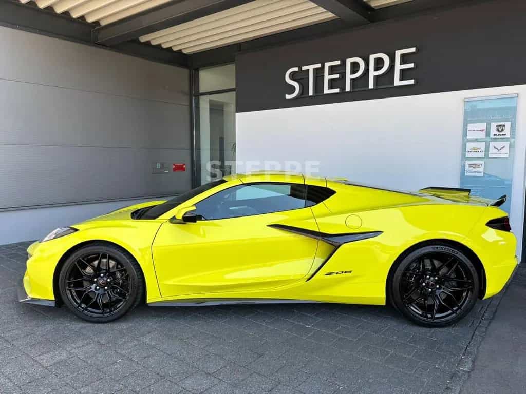 Corvette Z06 5,5V8 Coupe EU-Mod. 3LZ Carbon Package 07/2025-photo-2