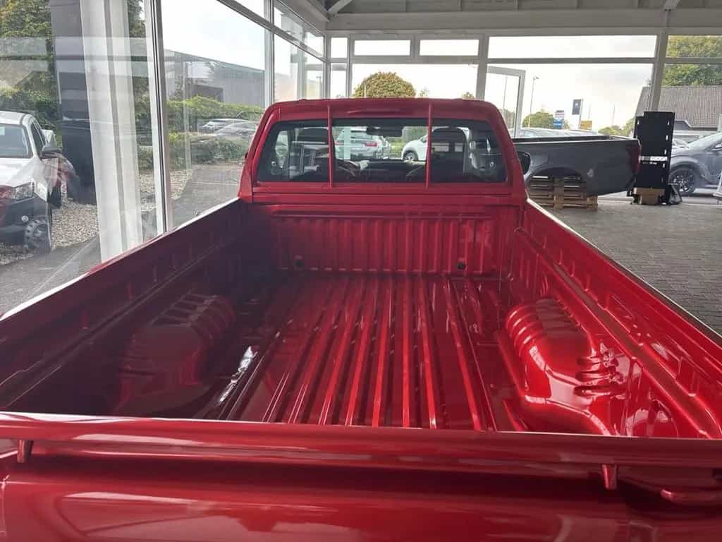 Isuzu D-Max 1.9 D SINGLE CAB L 2WD HR AT MY25 null-photo-5