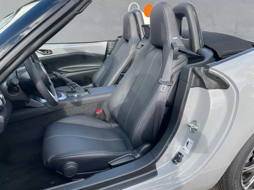 Mazda MX-5 Exclusive-Line Matrix-LED Bose Navi 06/2025-photo-12