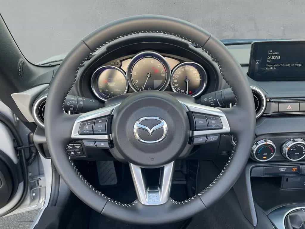Mazda MX-5 Exclusive-Line Matrix-LED Bose Navi 06/2025-photo-13