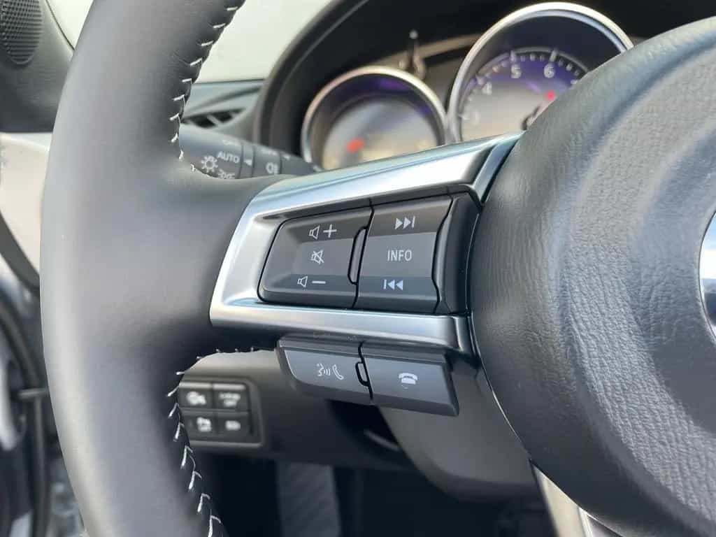 Mazda MX-5 Exclusive-Line Matrix-LED Bose Navi 06/2025-photo-14