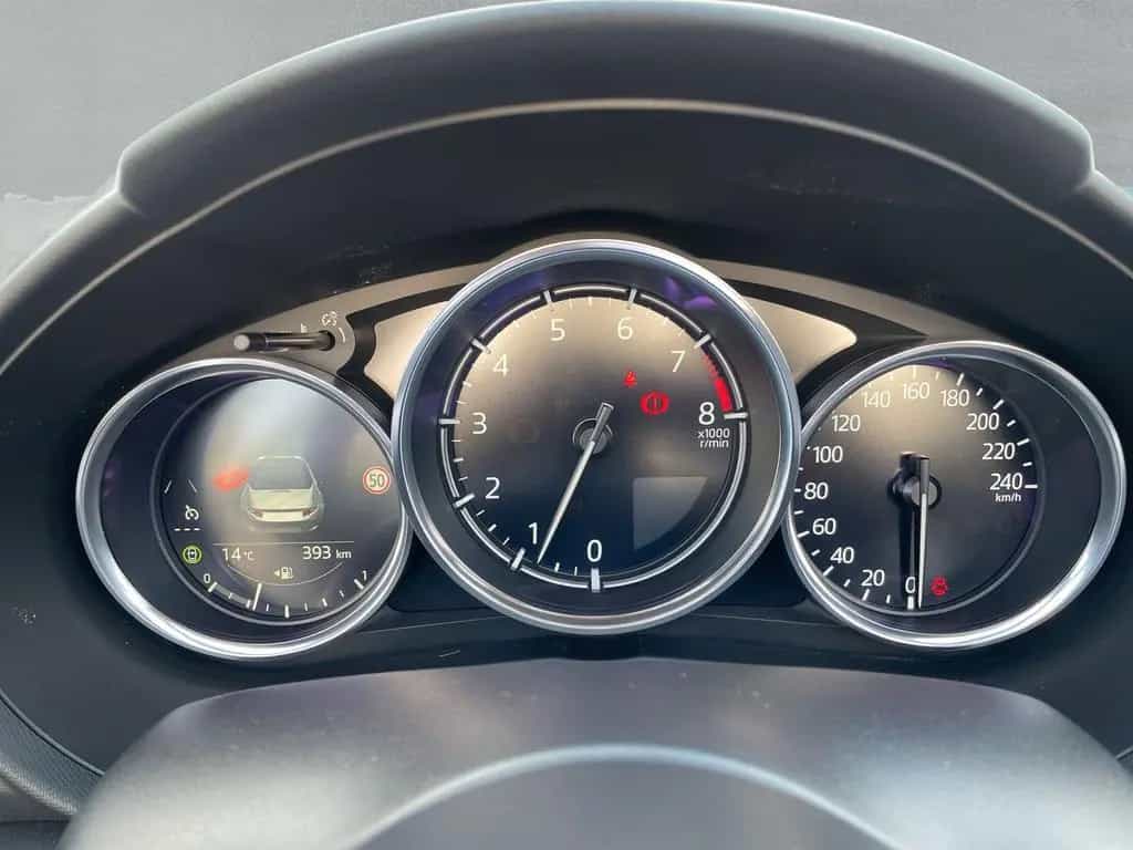 Mazda MX-5 Exclusive-Line Matrix-LED Bose Navi 06/2025-photo-16
