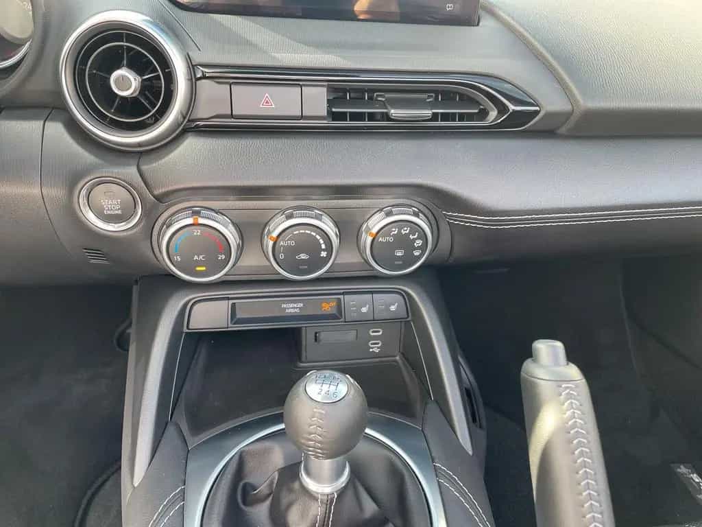 Mazda MX-5 Exclusive-Line Matrix-LED Bose Navi 06/2025-photo-17