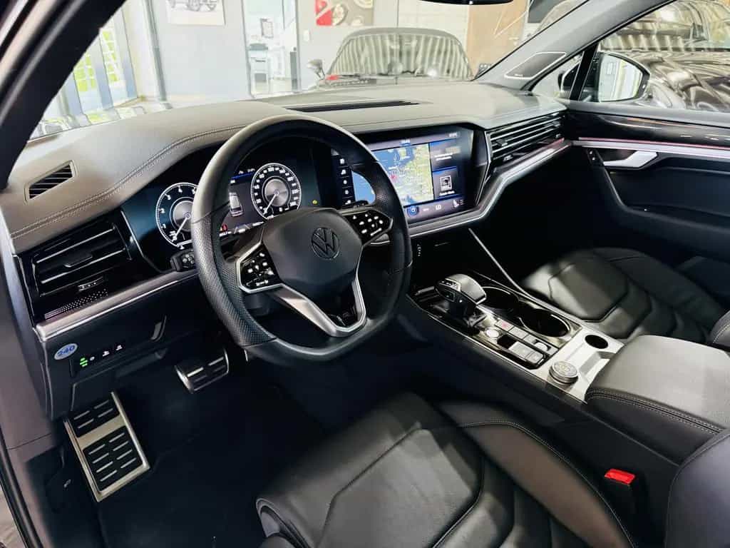 Volkswagen Touareg R-Line 4Motion*AHK*LED*DYNAUDIO*HUD* 10/2022-photo-11