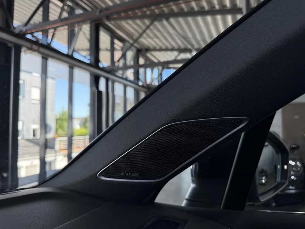 Volkswagen Touareg R-Line 4Motion*AHK*LED*DYNAUDIO*HUD* 10/2022-photo-24