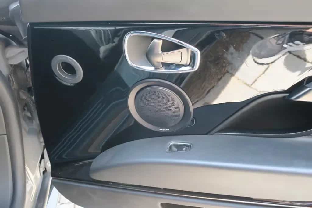 Aston Martin DB11 5.2 V12 Launch Edition 12/2016-photo-5
