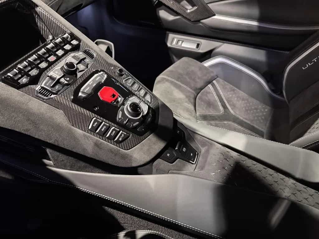 Lamborghini Aventador LP780-4 Ultimae 1of350 Dt.Auto*u-frei 07/2022-photo-21