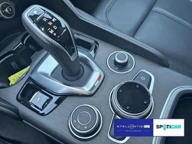 Alfa Romeo Giulia 2.0 Turbo 16V Ti Q4 (EU Giulia 2.0 Turbo 11/2022-photo-16