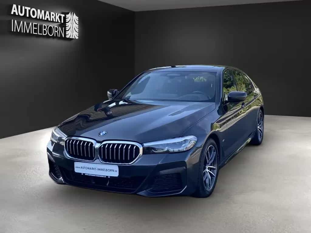 BMW 5 Series 530 i xDrive M Sport Sdach*HUD*Laser*ACC*belüSit 04/2023-photo-2