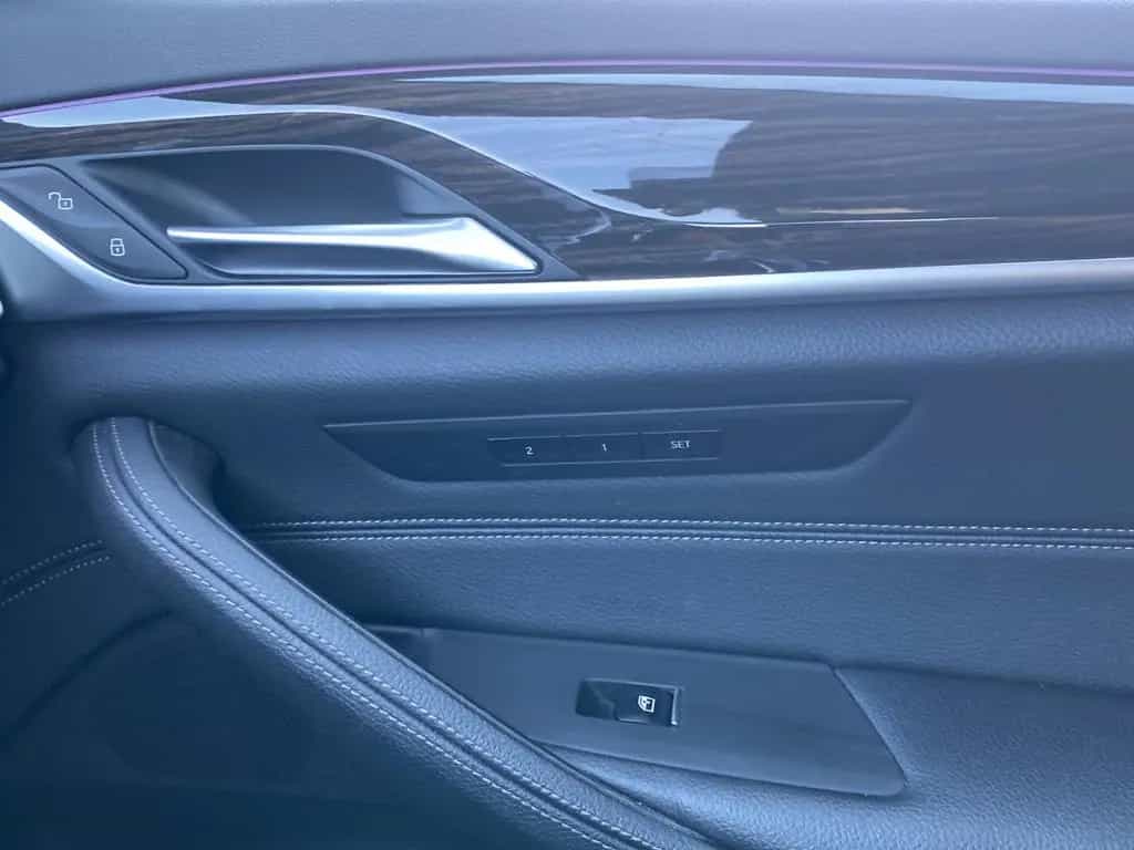 BMW 5 Series 530 i xDrive M Sport Sdach*HUD*Laser*ACC*belüSit 04/2023-photo-24