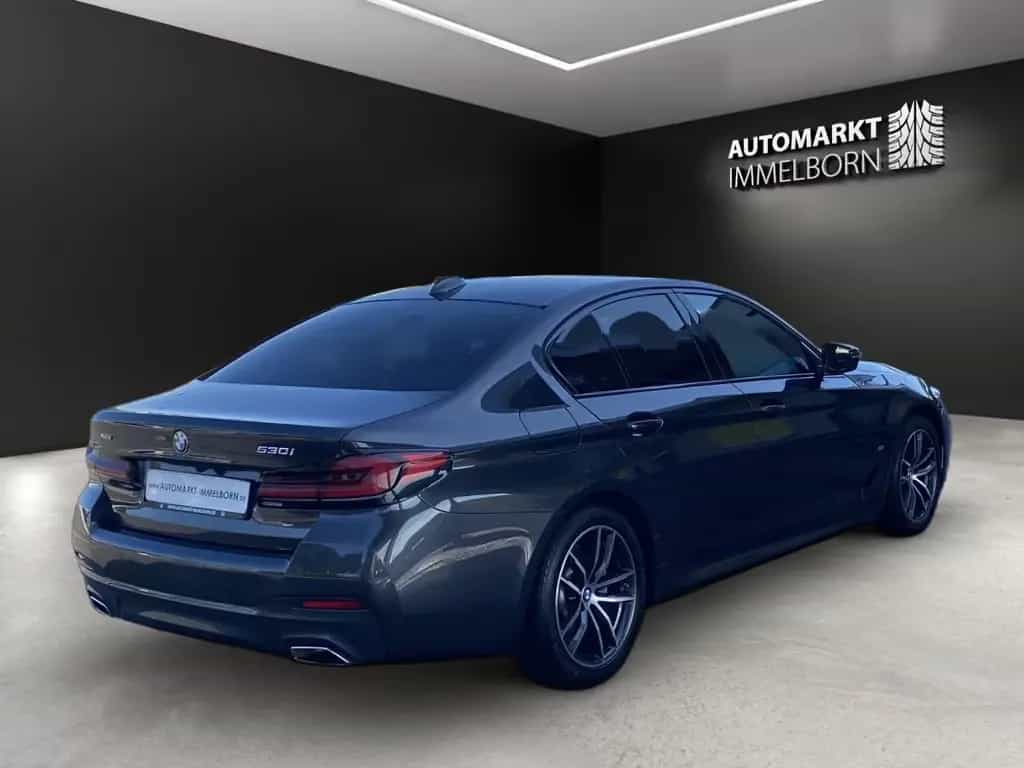 BMW 5 Series 530 i xDrive M Sport Sdach*HUD*Laser*ACC*belüSit 04/2023-photo-6