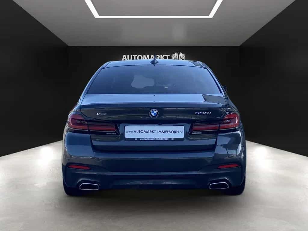 BMW 5 Series 530 i xDrive M Sport Sdach*HUD*Laser*ACC*belüSit 04/2023-photo-8