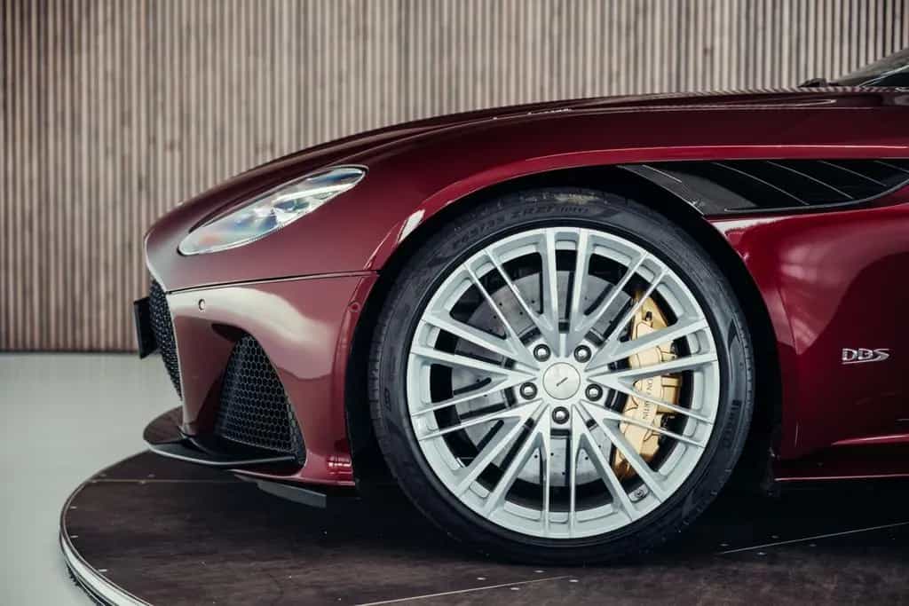 Aston Martin DBS Volante Superleggera, Liquid Crimson, MwSt. 07/2022-photo-15