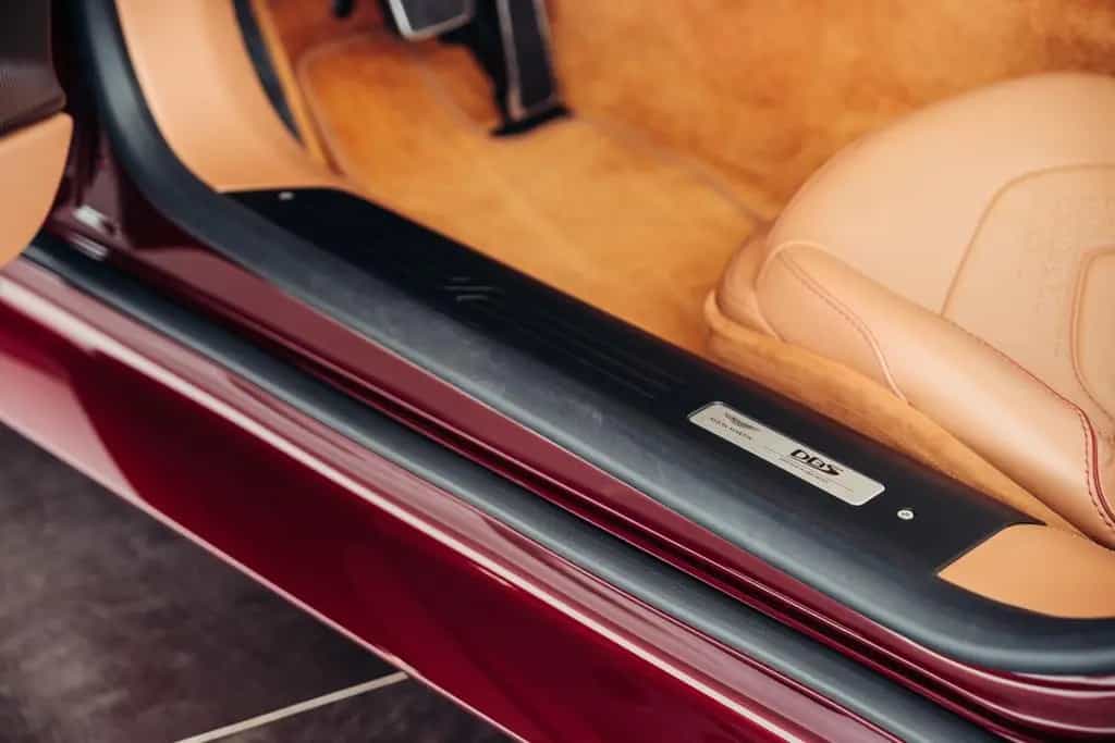 Aston Martin DBS Volante Superleggera, Liquid Crimson, MwSt. 07/2022-photo-19