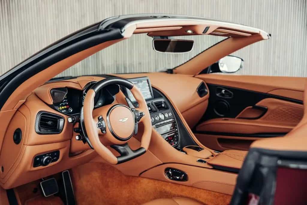 Aston Martin DBS Volante Superleggera, Liquid Crimson, MwSt. 07/2022-photo-20