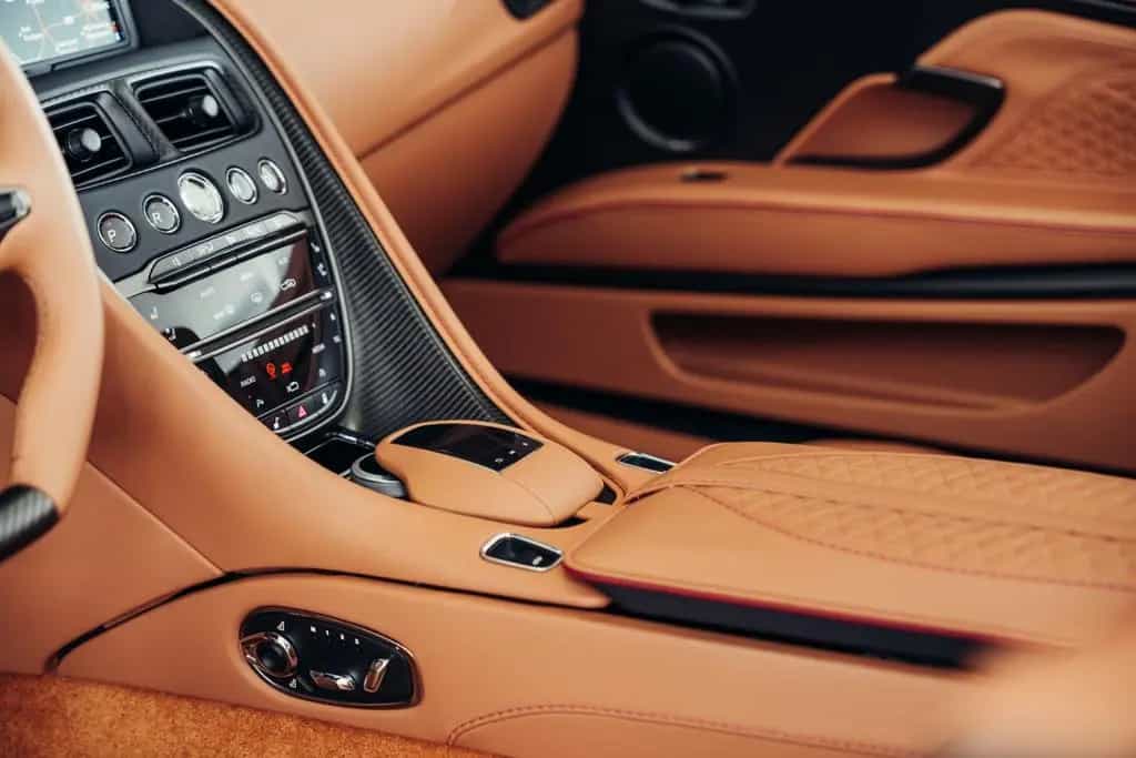 Aston Martin DBS Volante Superleggera, Liquid Crimson, MwSt. 07/2022-photo-21