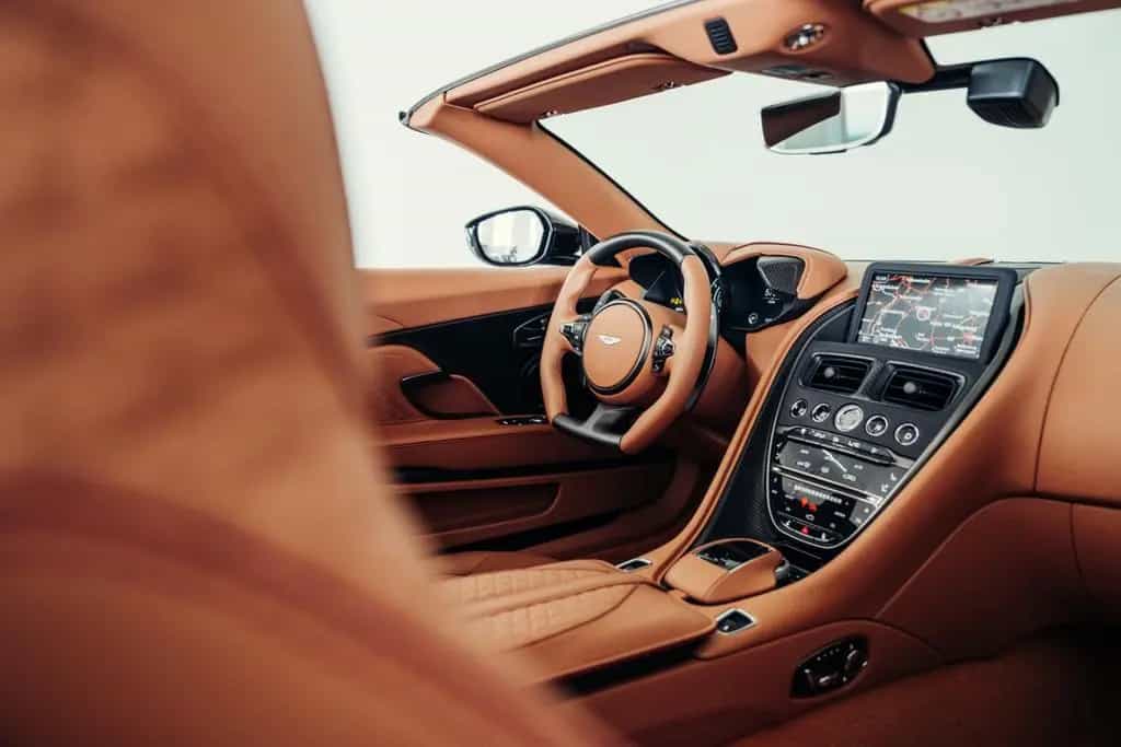 Aston Martin DBS Volante Superleggera, Liquid Crimson, MwSt. 07/2022-photo-26