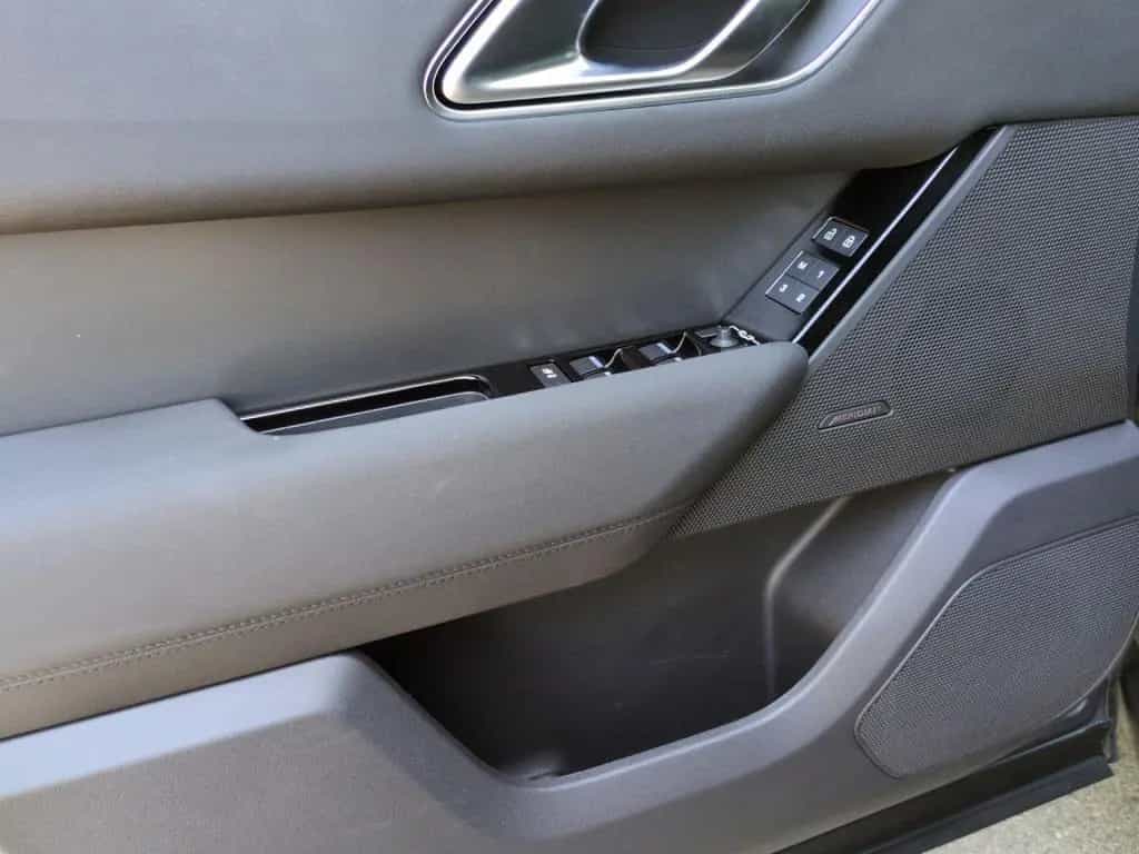 Land Rover Range Rover Rover Velar D300 Dynamic SE HeadUp/Pano 04/2024-photo-3